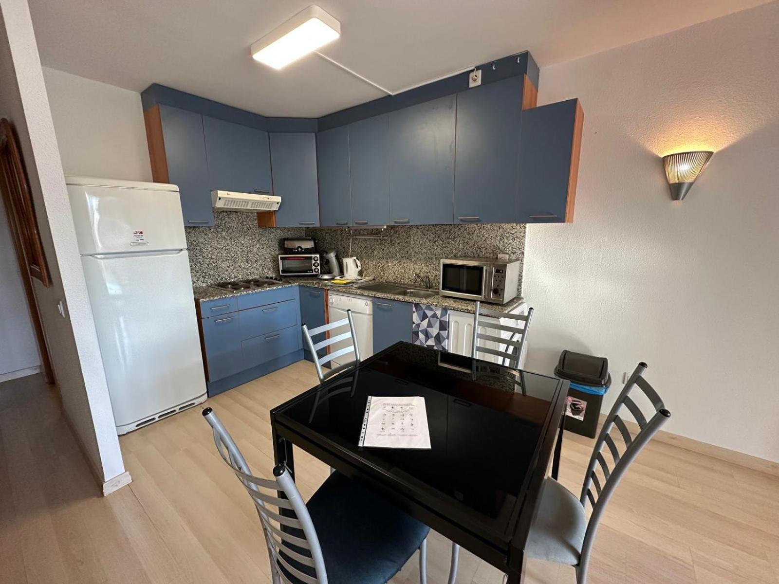 Bonito Piso En Roses Con Piscina Y Parking Av-66 Apartment ภายนอก รูปภาพ